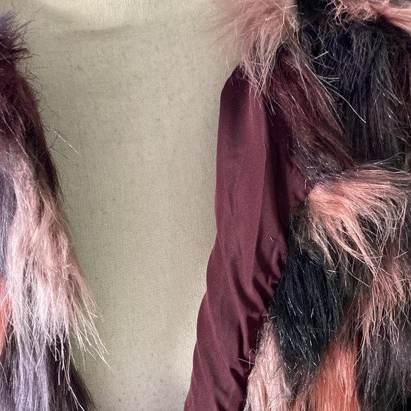 New Willow & Clay  stunning black prints faux fur coat Jacket, Size M - Picture 8 of 8